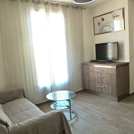 New 1 Bedroom Apt Place Garibaldi Nice Room photo
